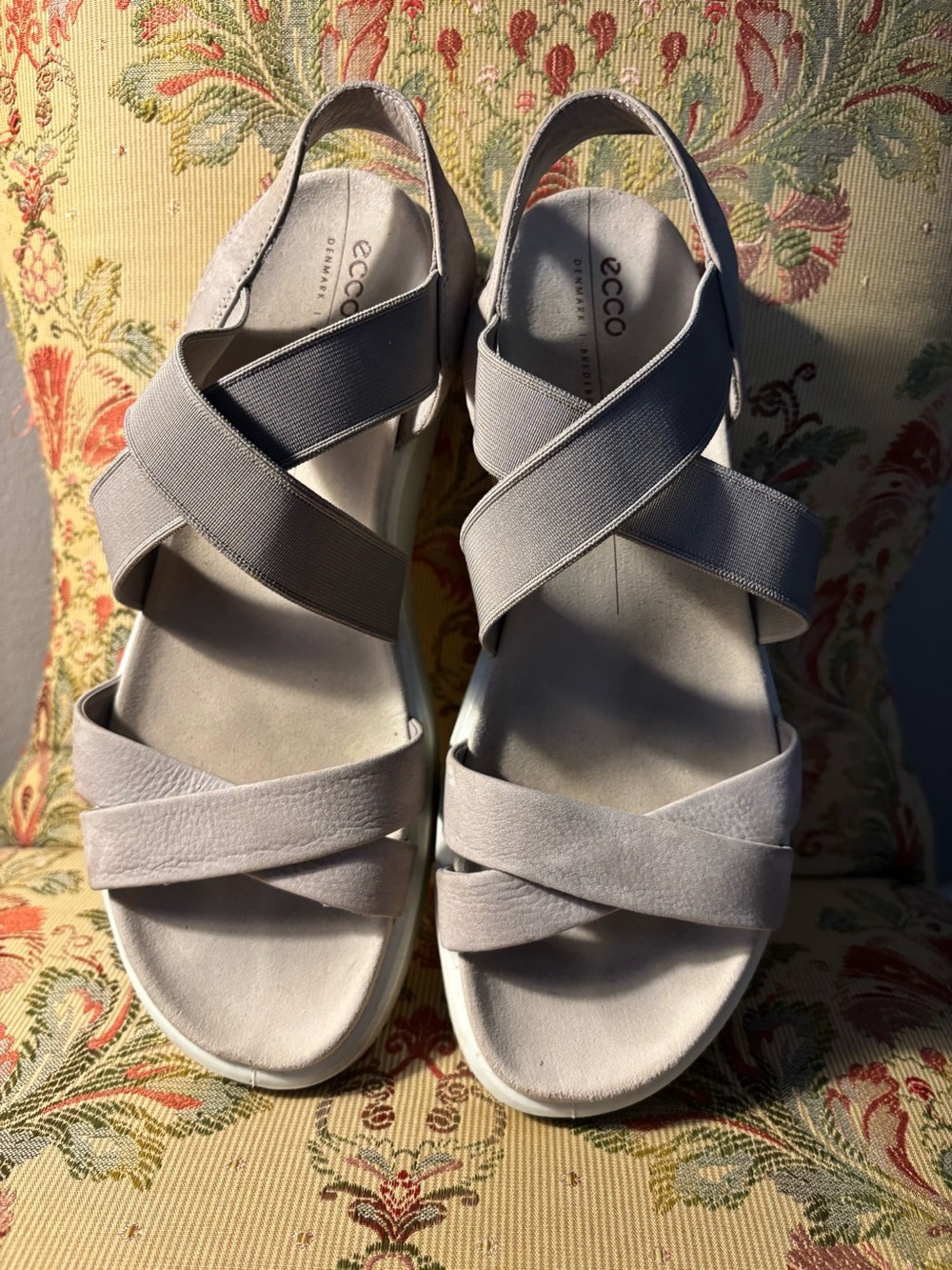 ECCO Women's Light Gray Crisscross Slingback Sandals